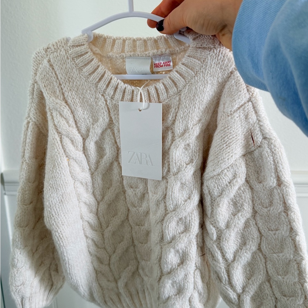 Zara Off-White Cable Knit Sweater